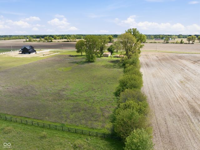 2406 E County Road 250 N, Danville, IN 46122
