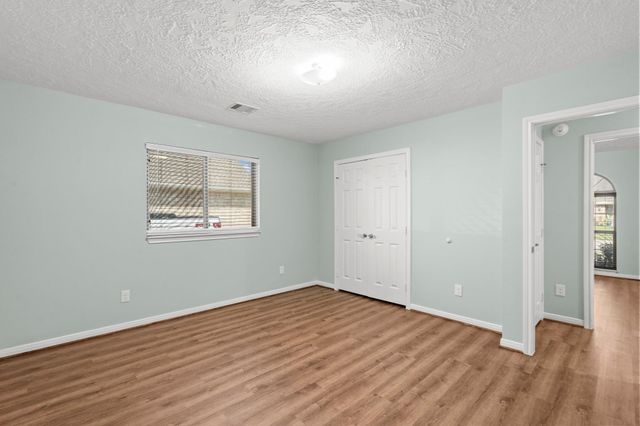 2616 Apache Street, League City, TX 77573