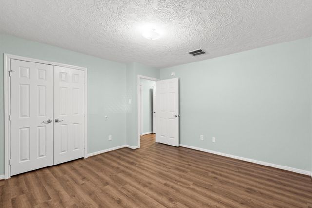 2616 Apache Street, League City, TX 77573