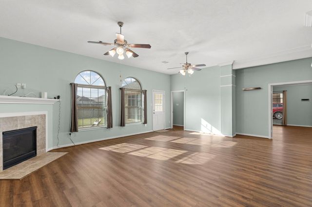 2616 Apache Street, League City, TX 77573