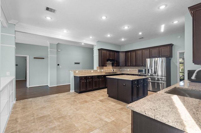 2616 Apache Street, League City, TX 77573