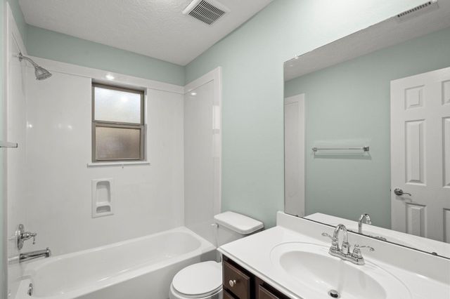 2616 Apache Street, League City, TX 77573