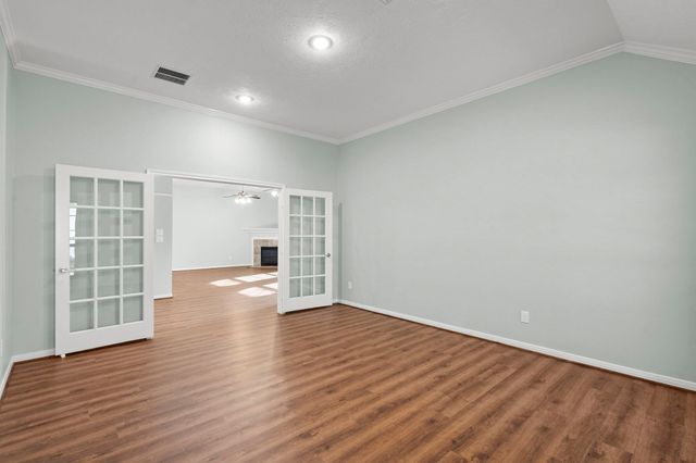 2616 Apache Street, League City, TX 77573