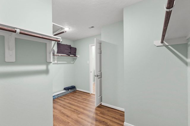 2616 Apache Street, League City, TX 77573