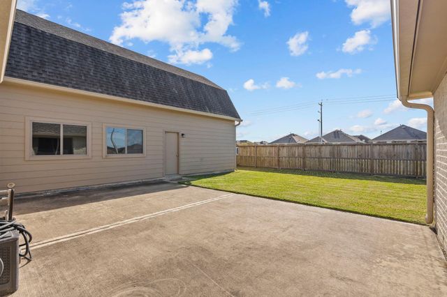 2616 Apache Street, League City, TX 77573