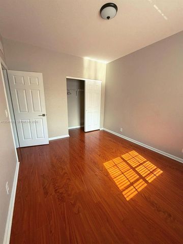 3258 NW 32nd Ter, Oakland Park, FL 33309