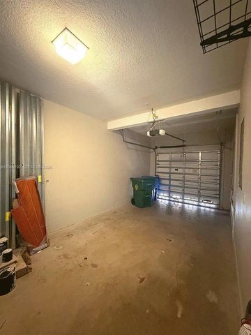 3258 NW 32nd Ter, Oakland Park, FL 33309