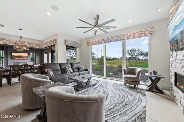 37200 N CAVE CREEK Road 1119, Scottsdale, AZ 85262