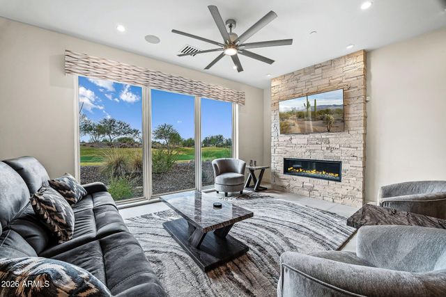 37200 N CAVE CREEK Road 1119, Scottsdale, AZ 85262