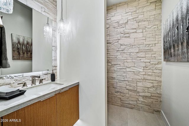 37200 N CAVE CREEK Road 1119, Scottsdale, AZ 85262