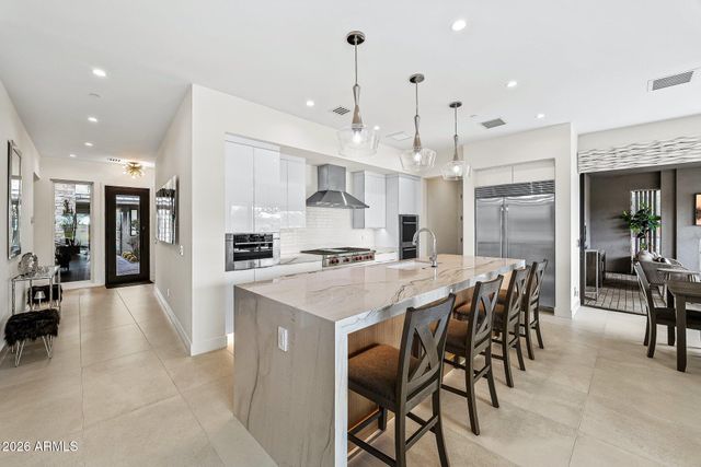 37200 N CAVE CREEK Road 1119, Scottsdale, AZ 85262