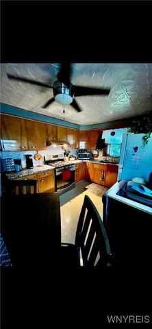 31 Rose Avenue, West Seneca, NY 14224