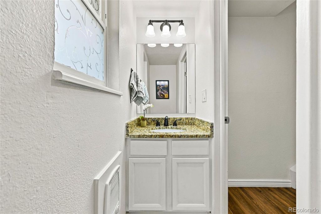 Image 12 of property listing at 6046 S Willow Way, Greenwood Village, CO 80111