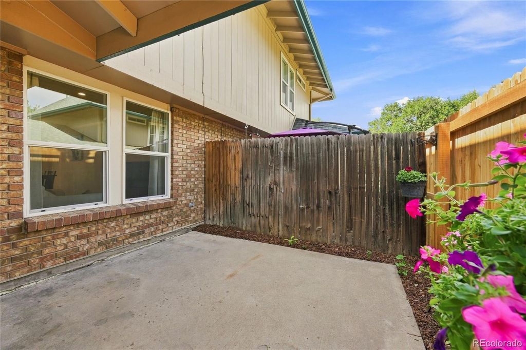 Image 19 of property listing at 6046 S Willow Way, Greenwood Village, CO 80111
