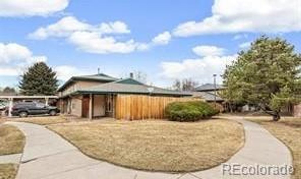 Image 29 of property listing at 6046 S Willow Way, Greenwood Village, CO 80111