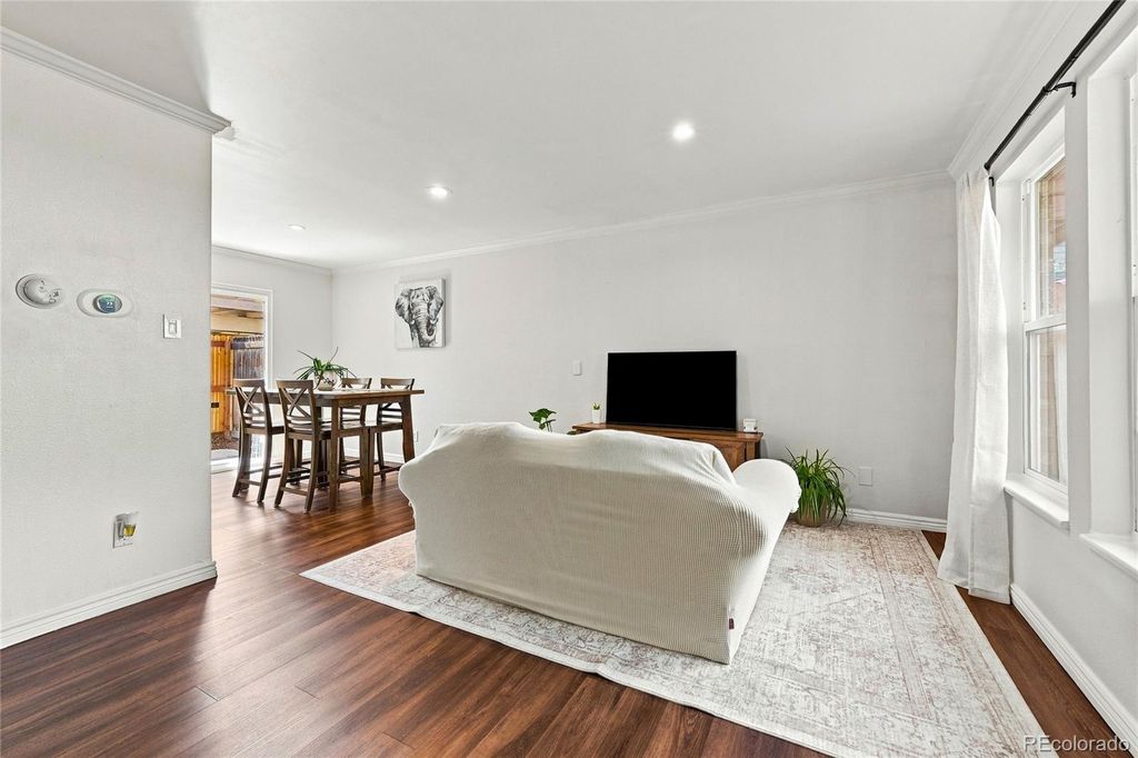 Image 3 of property listing at 6046 S Willow Way, Greenwood Village, CO 80111