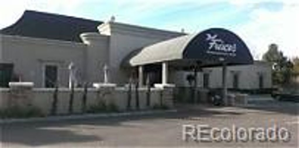 Image 34 of property listing at 6046 S Willow Way, Greenwood Village, CO 80111