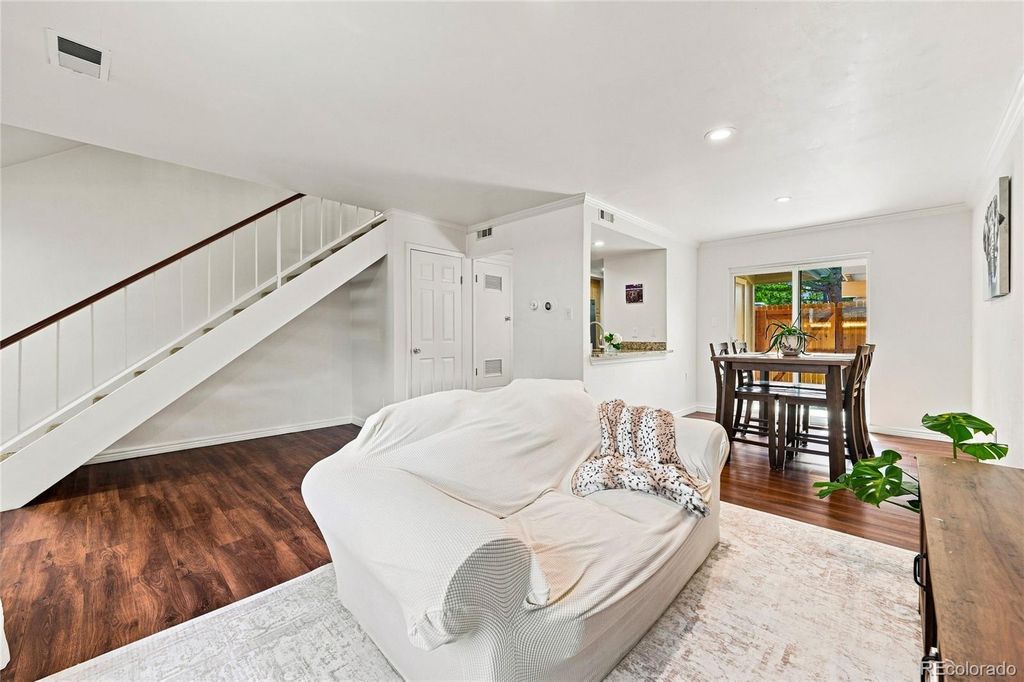Image 4 of property listing at 6046 S Willow Way, Greenwood Village, CO 80111