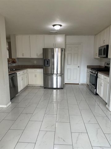 17002 Westminster Village Court, Houston, TX 77084