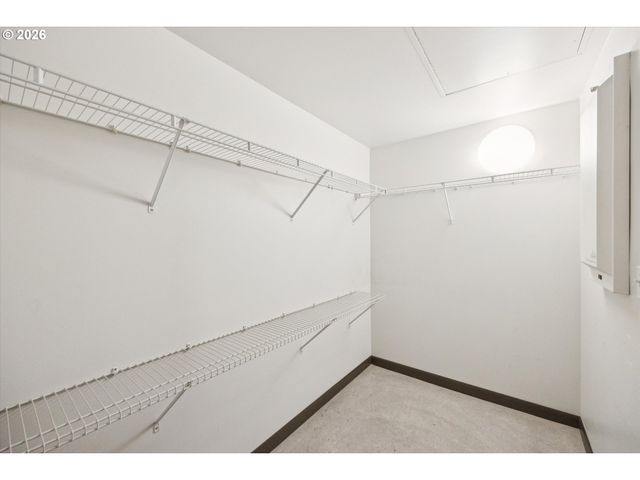 1030 Nw 12TH Ave 330, Portland, OR 97209