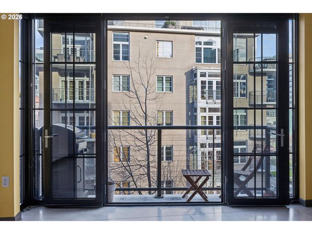 1030 Nw 12TH Ave 330, Portland, OR 97209