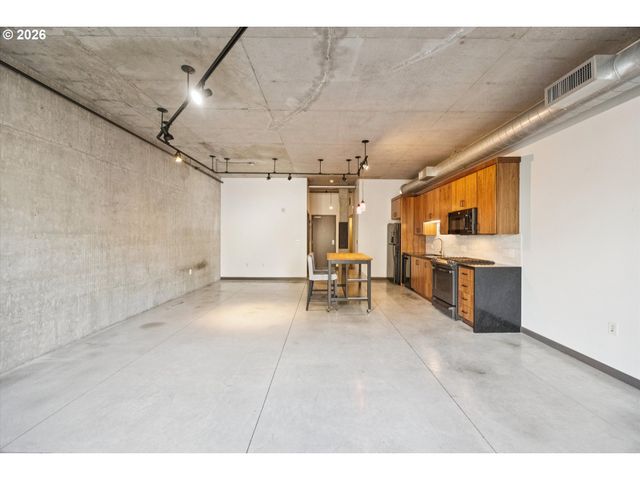 1030 Nw 12TH Ave 330, Portland, OR 97209