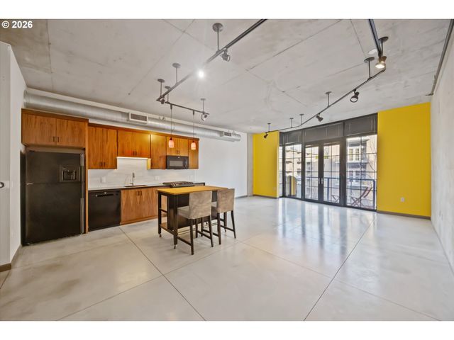 1030 Nw 12TH Ave 330, Portland, OR 97209