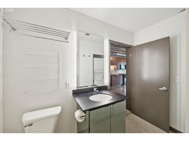 1030 Nw 12TH Ave 330, Portland, OR 97209