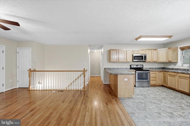 142 SPRING HOLLOW RD, Front Royal, VA 22630