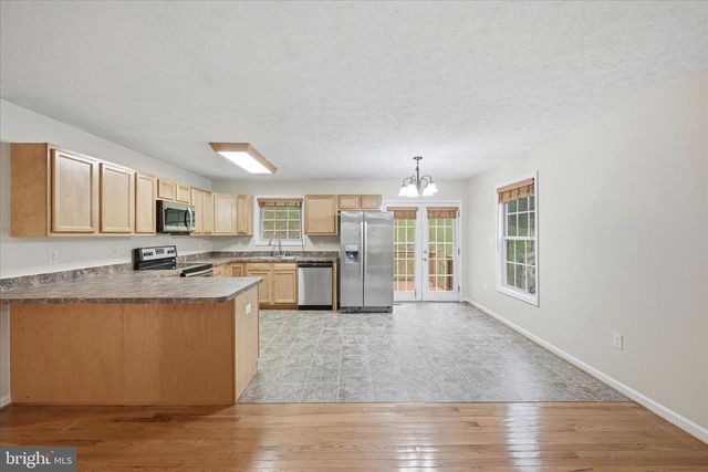 142 SPRING HOLLOW RD, Front Royal, VA 22630