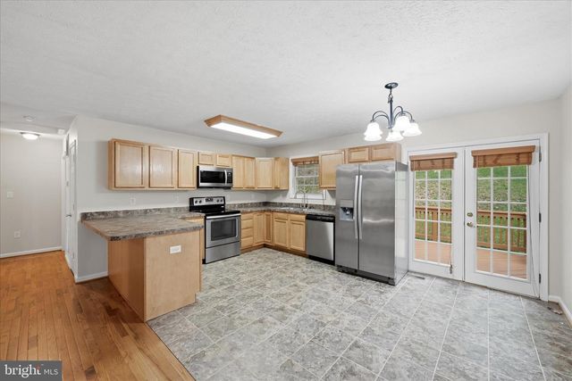 142 SPRING HOLLOW RD, Front Royal, VA 22630