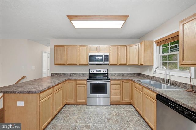 142 SPRING HOLLOW RD, Front Royal, VA 22630