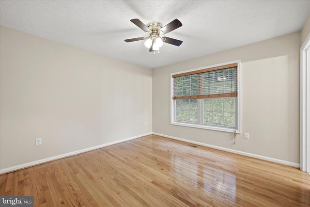 142 SPRING HOLLOW RD, Front Royal, VA 22630