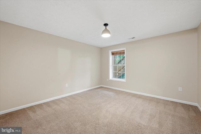 142 SPRING HOLLOW RD, Front Royal, VA 22630