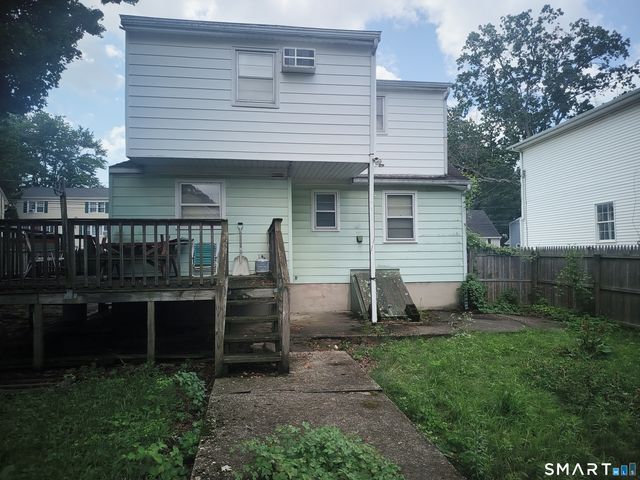 98 Holcomb Avenue, Stamford, CT 06906
