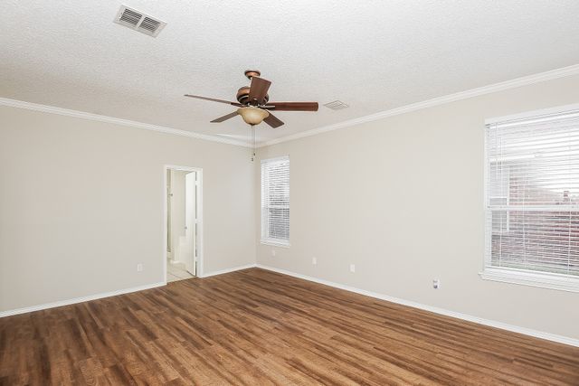 4713 Palm Ridge Drive, Fort Worth, TX 76133
