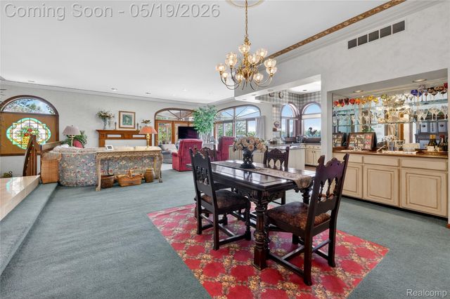 24 Chateaux Du Lac, Fenton Charter Township, MI 48430