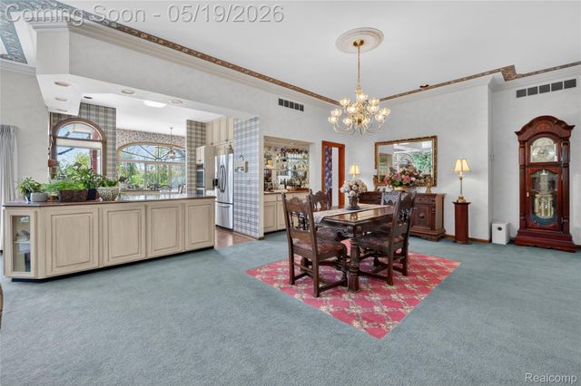 24 Chateaux Du Lac, Fenton Charter Township, MI 48430