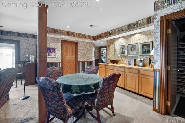 24 Chateaux Du Lac, Fenton Charter Township, MI 48430