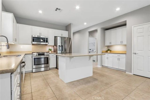 1624 Camino Cresta, Hemet, CA 92545