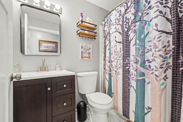 3325 Price Road, Ravenna Twp, MI 49451