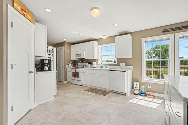 3325 Price Road, Ravenna Twp, MI 49451