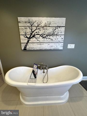 1105 E WHEEL RD E, Bel Air, MD 21015