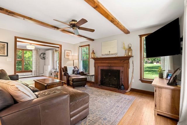 102 Elm St, Newbury, MA 01922