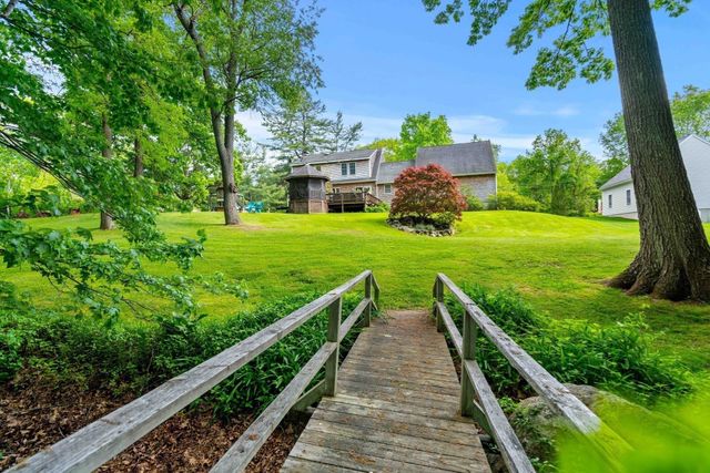 102 Elm St, Newbury, MA 01922