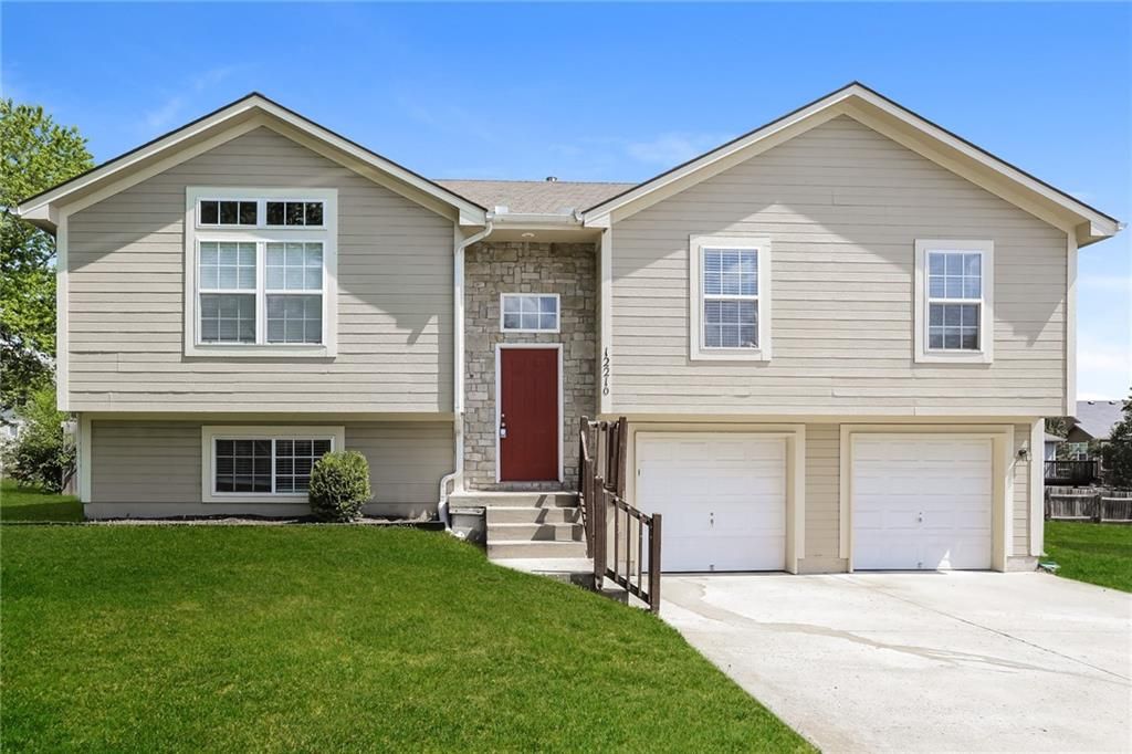 12210 E 56th Terrace, Kansas City, MO 64133