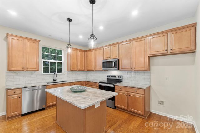 1043 Boxelder Lane, Charlotte, NC 28262