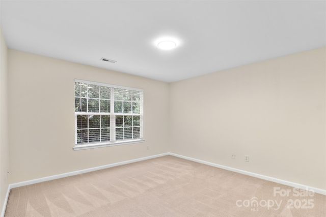 1043 Boxelder Lane, Charlotte, NC 28262