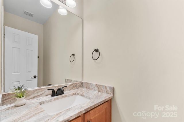 1043 Boxelder Lane, Charlotte, NC 28262