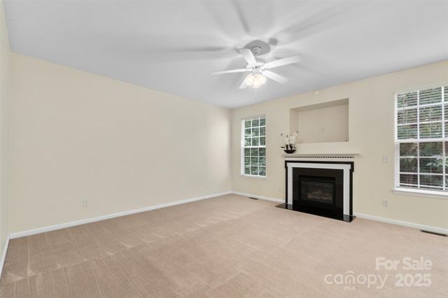1043 Boxelder Lane, Charlotte, NC 28262